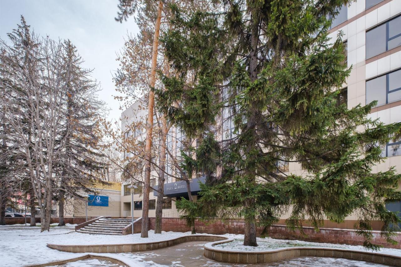 Park Hotel Almaty Extérieur photo