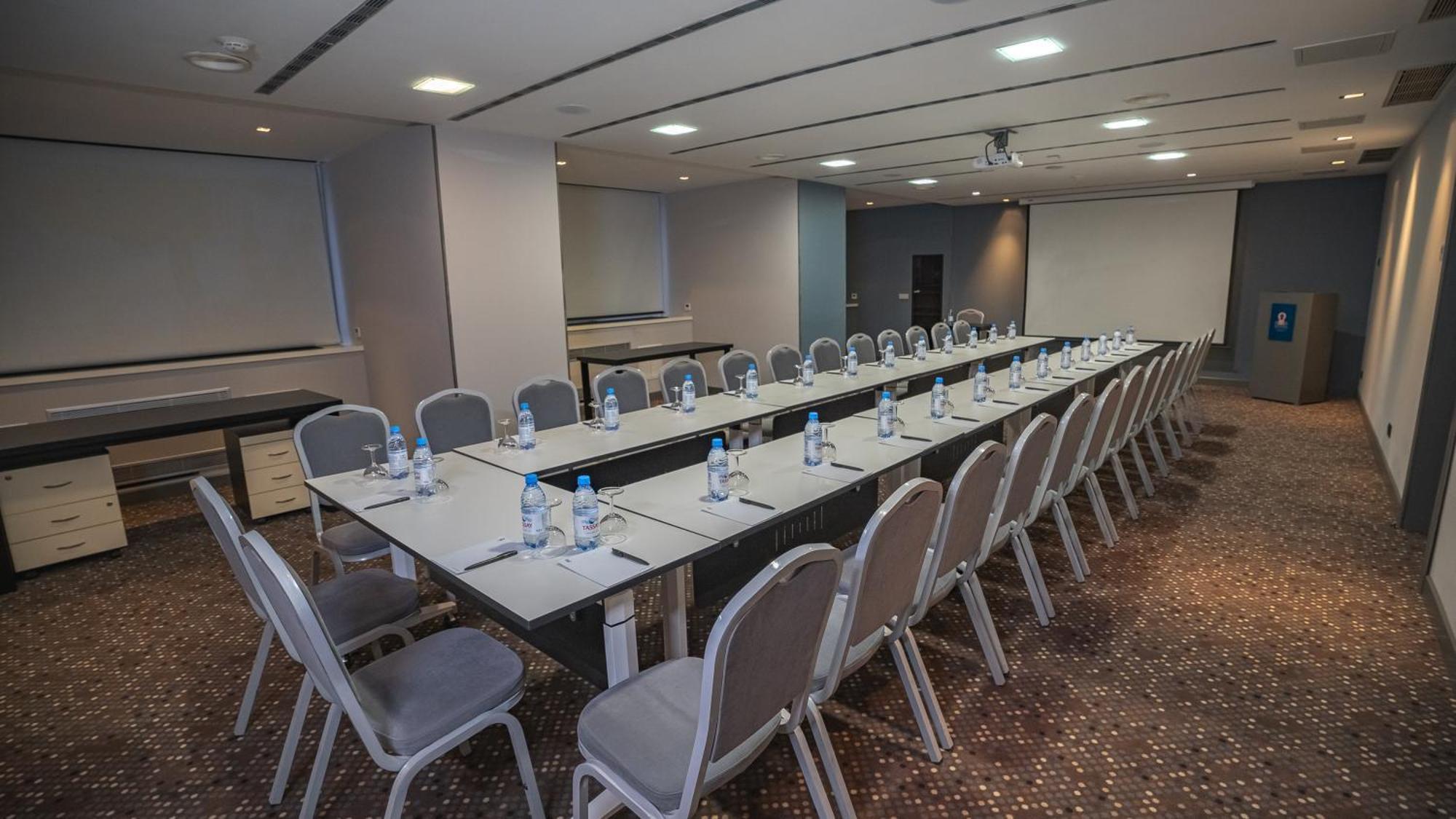 Park Hotel Almaty Extérieur photo
