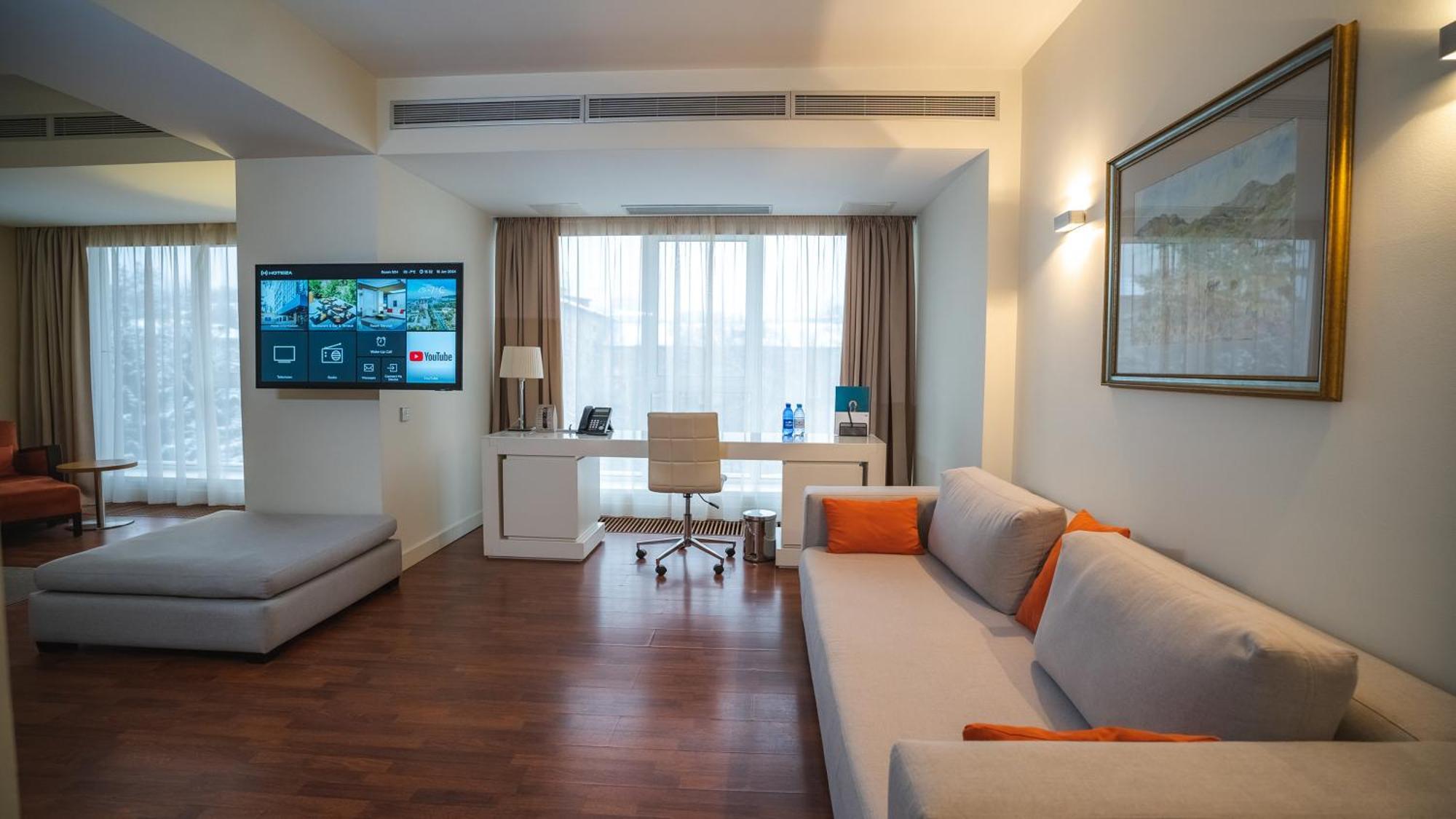 Park Hotel Almaty Extérieur photo